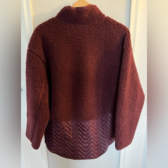 Athleta cozy Sherpa snap fleece - Picture 2 of 8